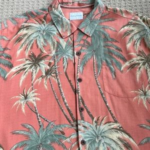 Short sleeve button down shirt. Tommy Bahama. Thick quality fabric